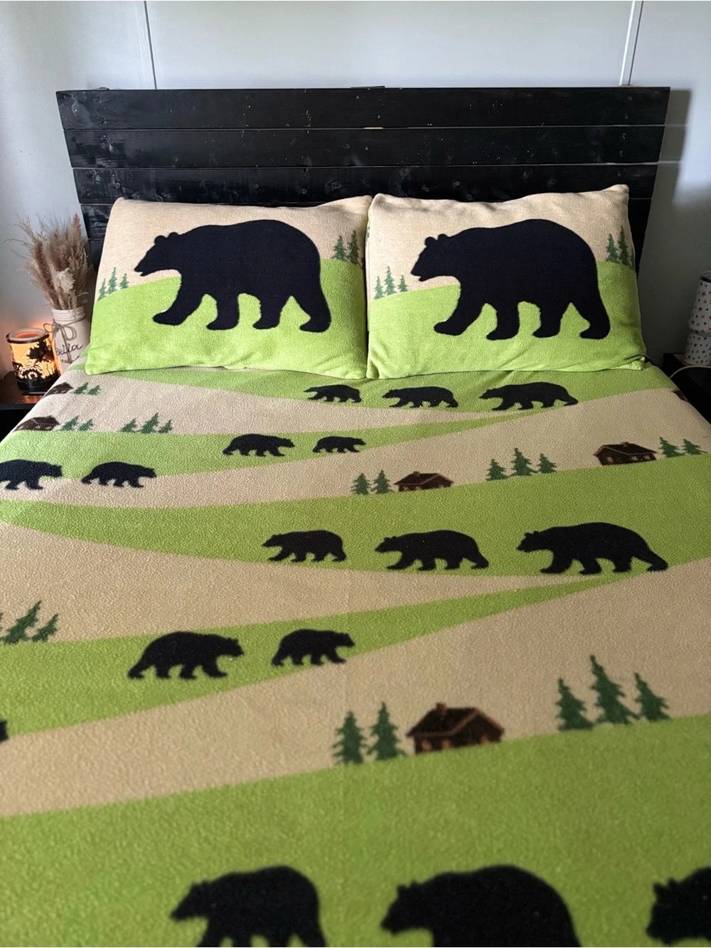 Bear Pattern Green and Cream Bedding Set - Rustic Home Bedding